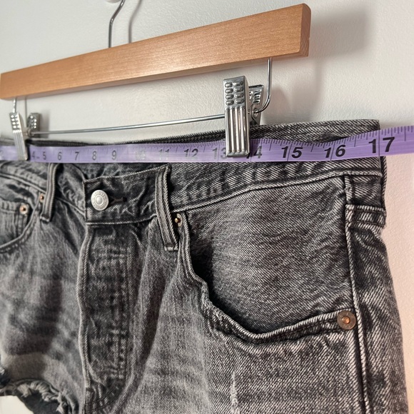 Distressed Levi High Waisted 501 Shorts - Picture 7 of 8